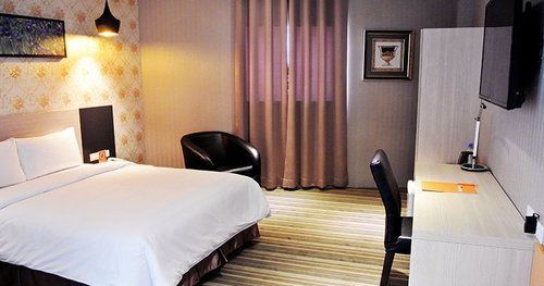 高雄 橙屋商旅酒店 外观 照片